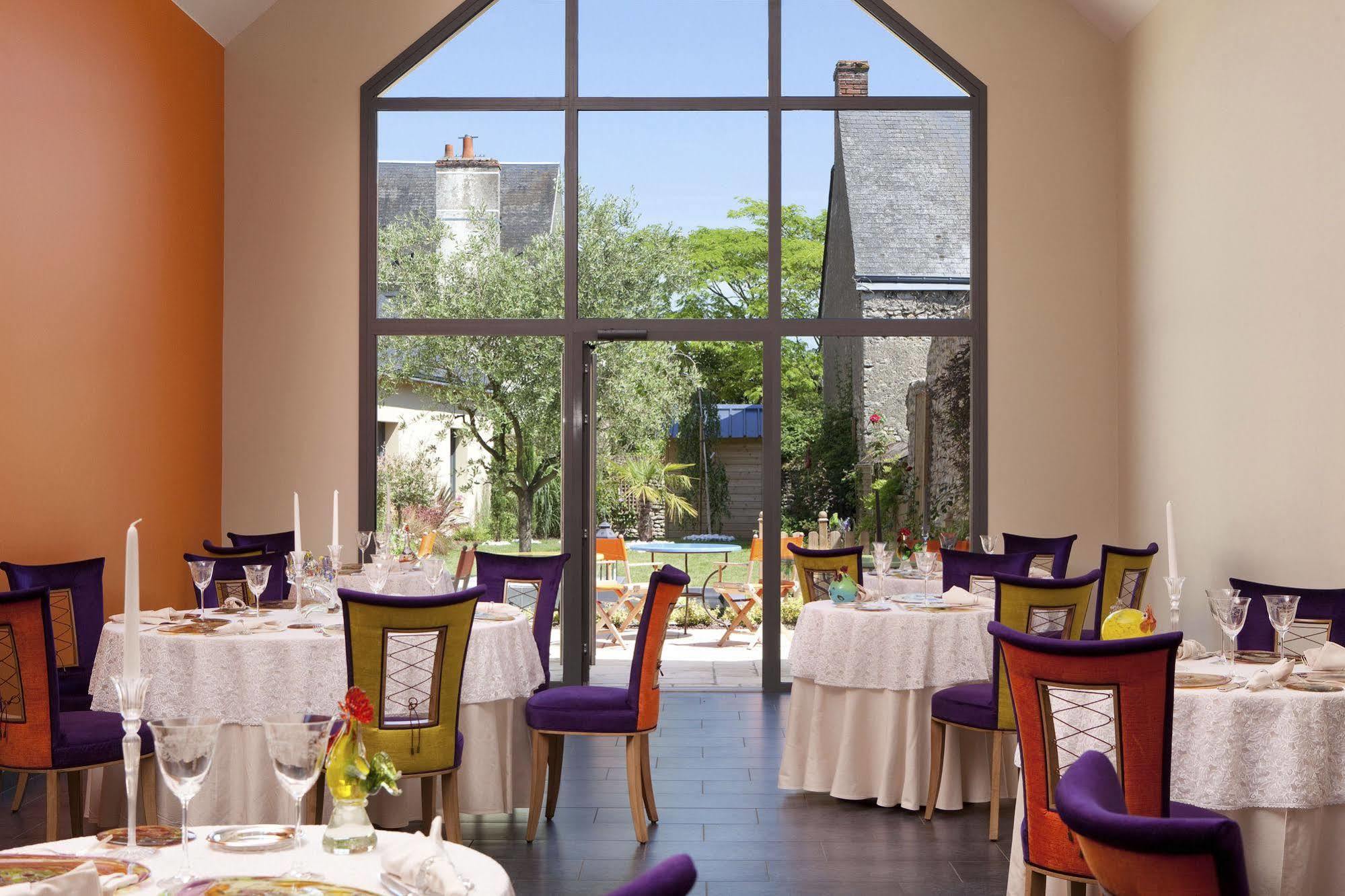 Logis Hotel O En Couleur Oucques-la-Nouvelle Экстерьер фото